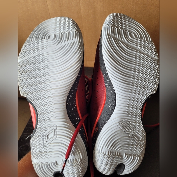 Under Armour Curry 7 Underrated Tour Men's Sneakers, size US 9, men's - Picture 8 of 8